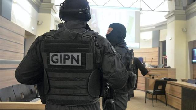 Démonstration du GIPN de Nice lors du 8° salon des métiers de la défense et de la sécurité
