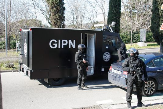 Des policiers « rafalés » par des tirs d’armes automatiques à Marseille