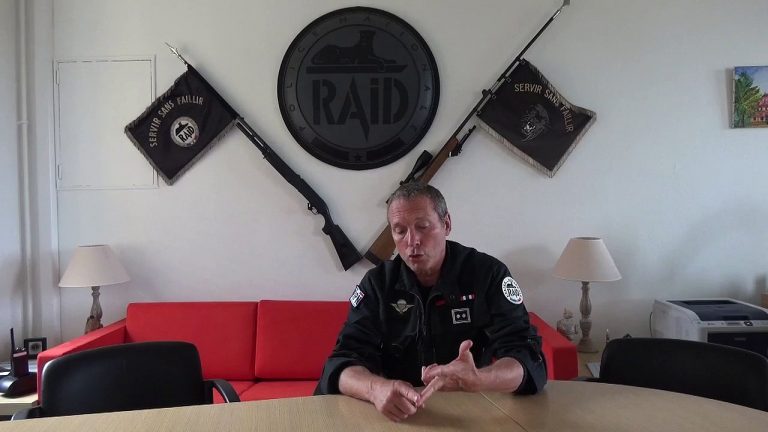 Saint-Denis : le patron du RAID raconte l&rsquo;assaut heure par heure