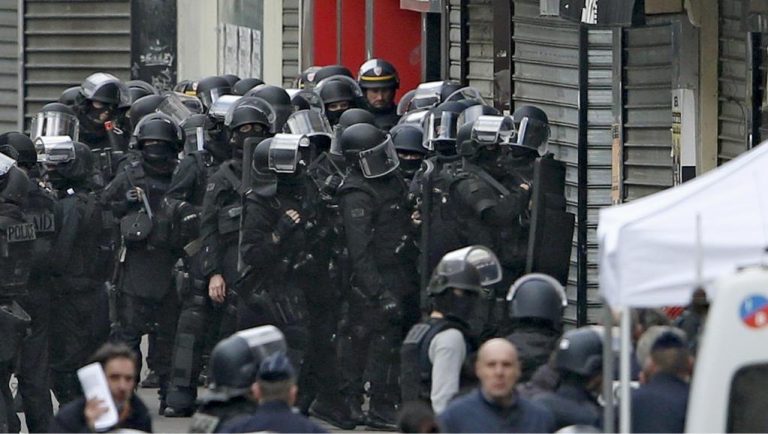 L&rsquo;assaut du RAID à Saint-Denis a fait trois morts, dont Abdelhamid Abaaoud