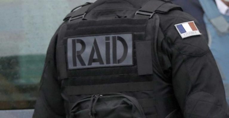 Opération du Raid : la folle matinée de Saint-Denis
