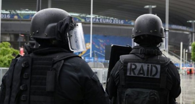 Euro 2016 : avec les anges gardiens du RAID