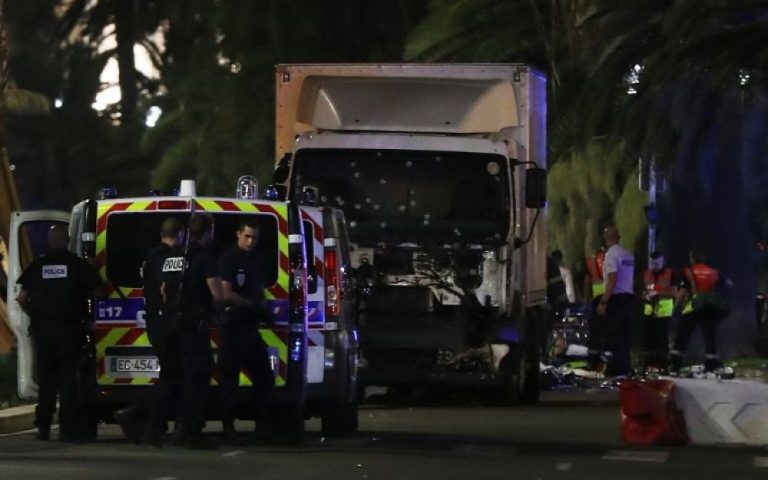 Attentat de Nice : les événements de la nuit minute par minute