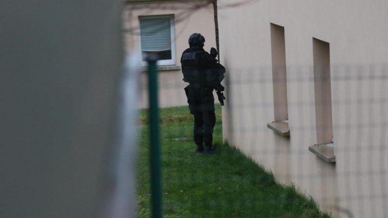 Le forcené interpellé avec le renfort du RAID placé en détention provisoire