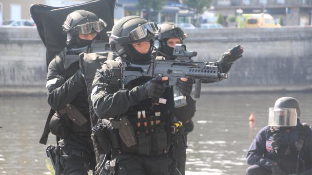 Laval : exercice antiterroriste impressionnant au Cinéville