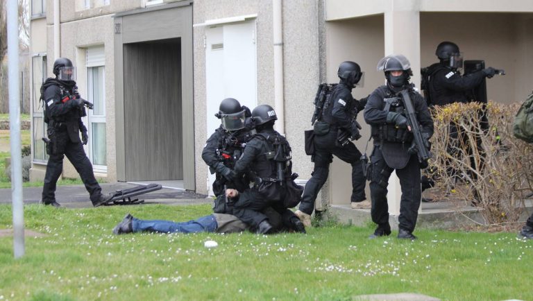 Saint-Malo. Un forcené maîtrisé par le RAID et placé en psychiatrie