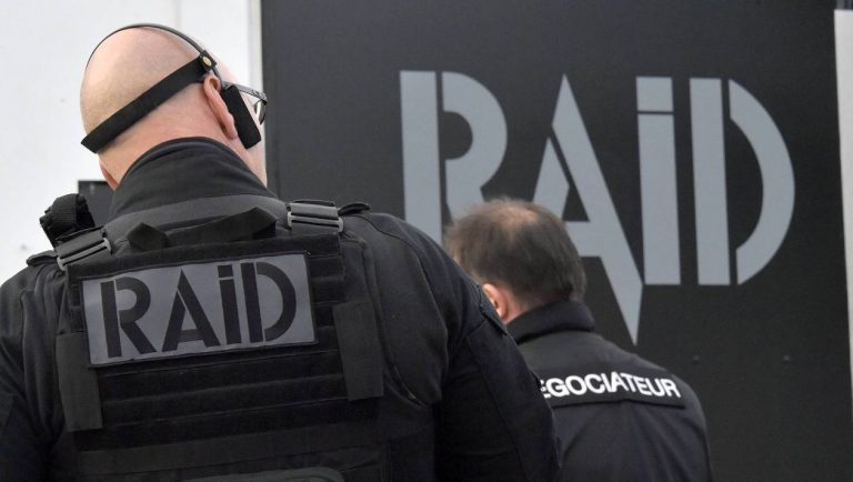 Lyon : le fructueux business de la drogue dans une barre d&rsquo;immeuble de la Duchère
