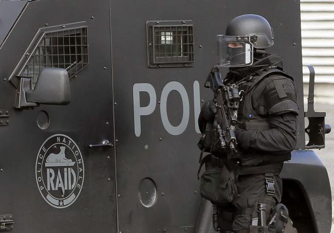 Le RAID de Lyon assiste l’interpellation d’un braqueur radicalisé