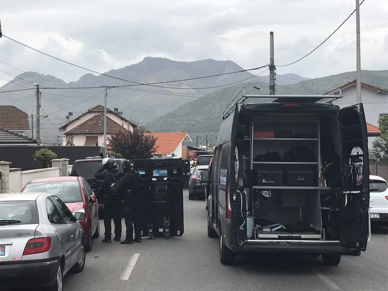 Lourdes : un forcené maîtrisé par le RAID prend en otage son ex-compagne et sa famille