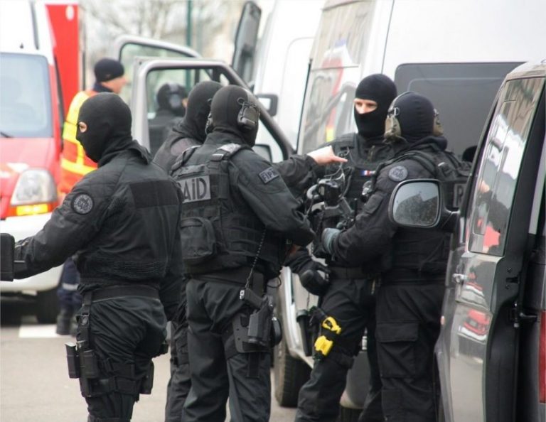 Montigny-le-Bretonneux : il menace de tuer son père, le RAID intervient