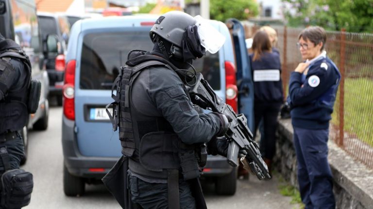 Un homme retranché à Rochefort : le RAID est intervenu ce lundi