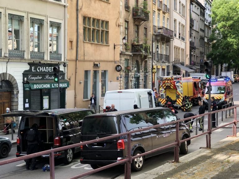 Coup de couteau dans le Vieux-Lyon : fin de l’intervention du RAID, le suspect interpellé