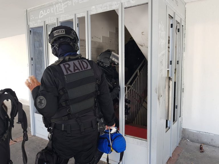 Grenoble : un canular au sujet d&rsquo;un forcené mobilise les policiers du RAID à la Villeneuve