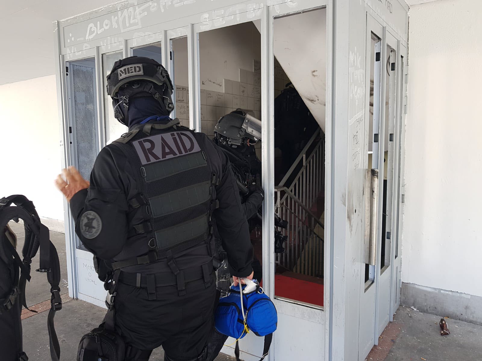 Grenoble : un canular au sujet d’un forcené mobilise les policiers du RAID à la Villeneuve