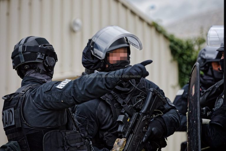 Challans, en Vendée : un homme interpellé par le RAID pour avoir proféré des menaces contre la mosquée du Mans