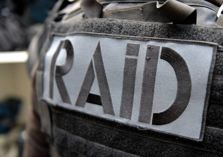 Des policiers du RAID pour interpeller un karatéka ultra-violent en Vendée