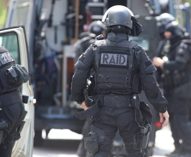 Tours : un forcené interpellé par le RAID après avoir blessé deux hommes