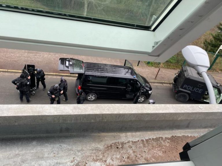 Les spécialistes du RAID interviennent dans une épicerie de Marquette-lez-Lille