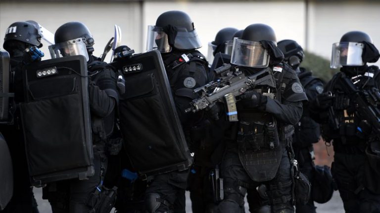 Suresnes : Une prise d’otage imaginaire mobilise le RAID et la police