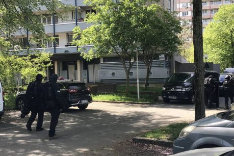 Un homme activement recherché à Rennes : le RAID intervient et trouve l’appartement vide