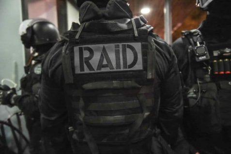 Nîmes, la Police Judiciaire et le RAID interviennent ce matin, deux arrestations