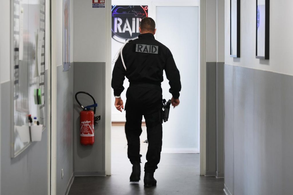 Cette semaine va être très éprouvante » : dans l'enfer des sélections des  policiers du Raid - Le Parisien