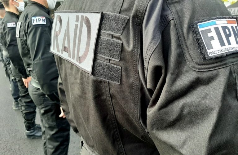 Trafic de stupéfiants à Epinal : intervention du RAID au plateau de la Justice pour l’arrestation de 6 personnes.