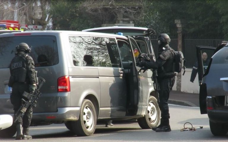 Un homme retranché à Châlette-sur-Loing : le RAID est intervenu.
