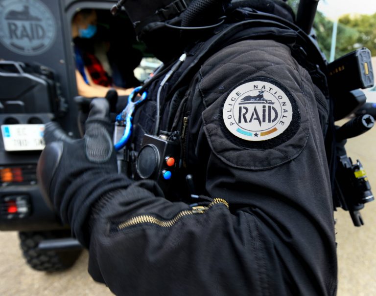 Tirs avec arme : un homme interpellé par le RAID.