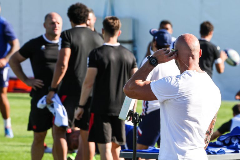 XV de France : entre les Bleus et le RAID, ça matche !