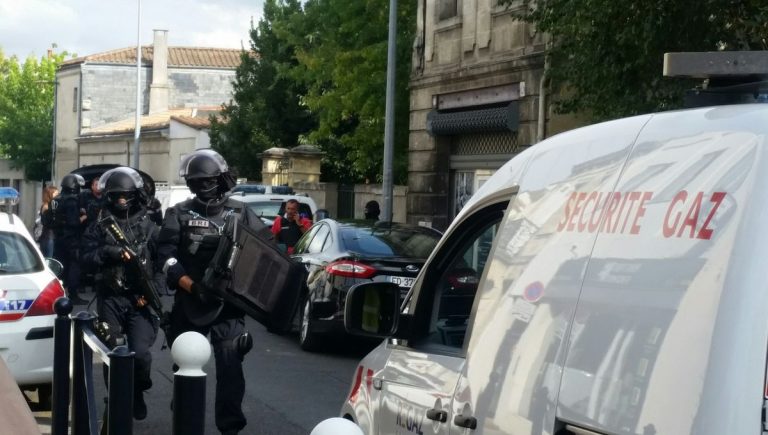 Démantèlement d&rsquo;un trafic de drogue à Pessac : huit personnes mises en examen.