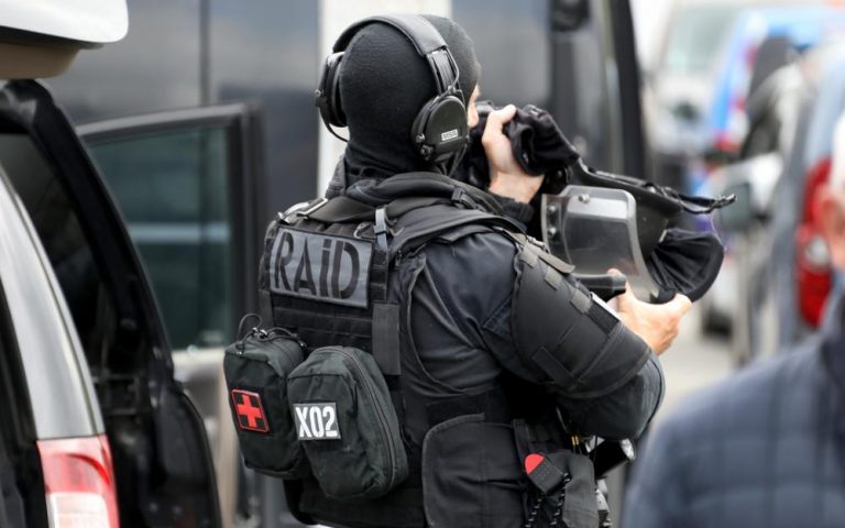 Opération « place nette » dans des quartiers palois, le RAID et la BRI mobilisés.