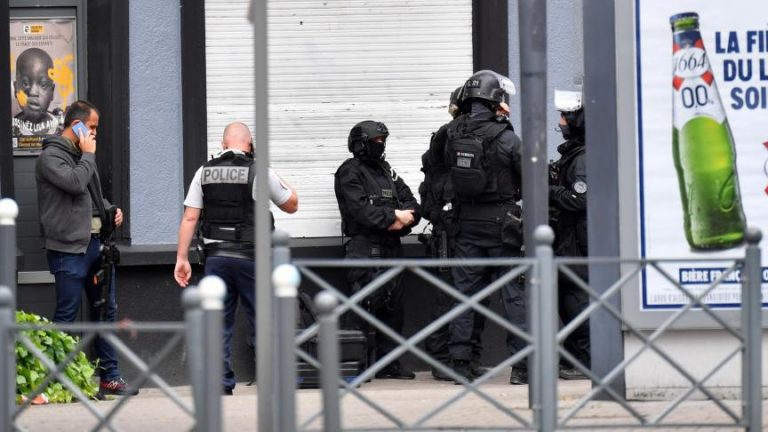 Loos. Des coups de feu retentissent, le RAID est déclenché : un homme de 50 ans interpellé.