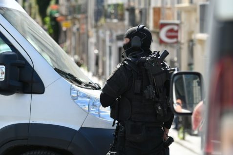 Opération du RAID à Montpellier pour un homme retranché chez lui : les policiers d’élite ont interpellé l’individu.