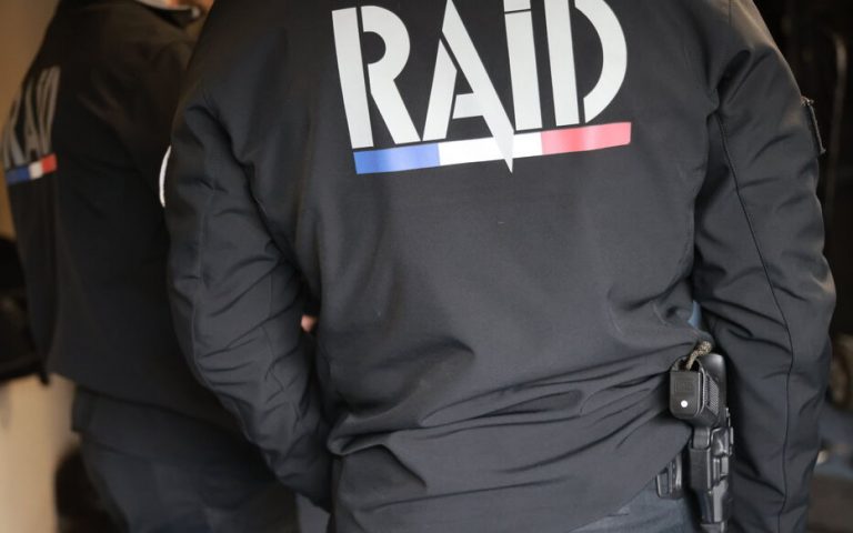 Morigny-Champigny : un homme ouvre le feu sur la police, le RAID appelé en renfort.