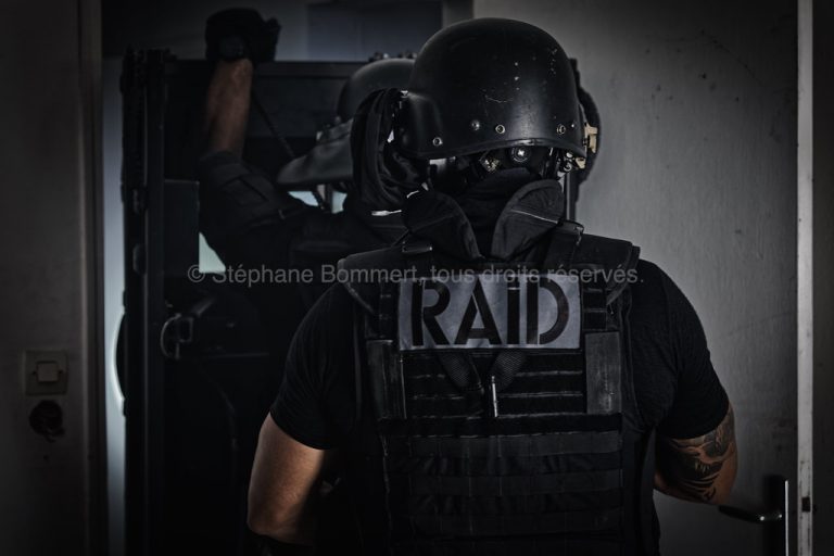 Interpellations à Saint-Denis après une violente agression à l’arme blanche entre bandes rivales.