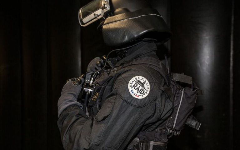 Seine-et-Marne : un homme armé retranché chez lui à Trilport, le RAID intervient.