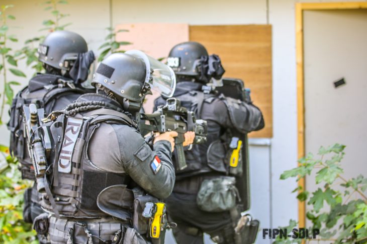 « Les gens qui sont chez nous ne sont pas là par hasard » : le RAID, le service d’élite de la police, fête ses 40 ans.