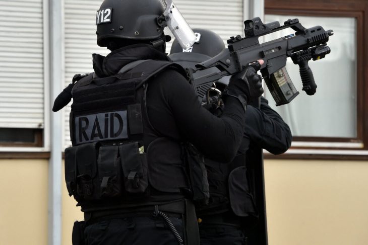Il met un pistolet dans la bouche de son ex : le RAID intervient à Genilac.