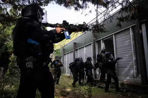 RAID: « Quand vous voyez arriver trente mecs de 120 kilos, surarmés, il vaut mieux se rendre »
