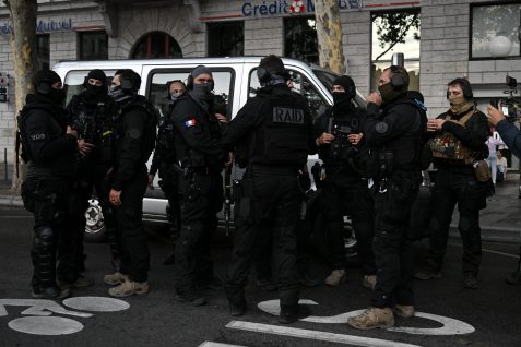 Une opération de police de plusieurs heures avec le renfort du RAID pour interpeller un homme chez lui.
