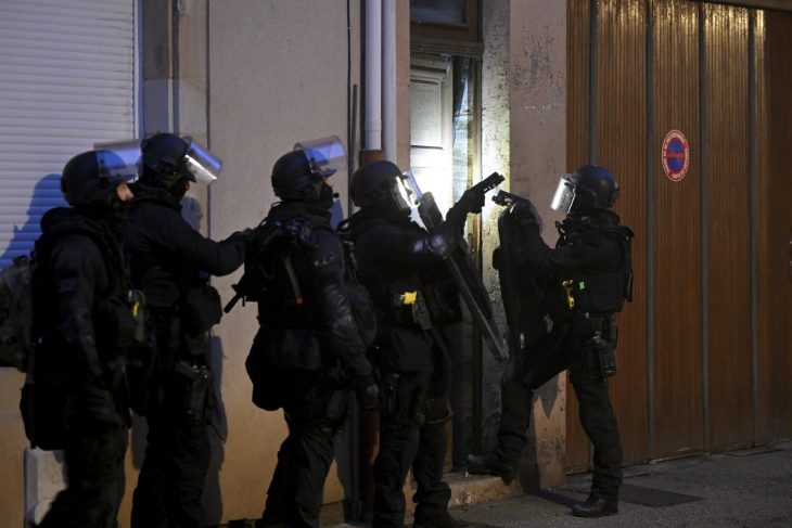 Coup de feu entendu à Lunéville : le RAID intervient en pleine nuit.