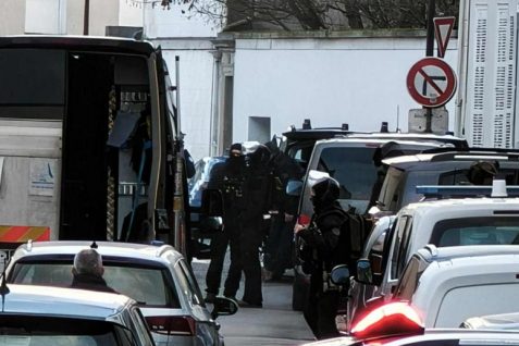Coup de feu à Châlons : après l’intervention du Raid, une arme retrouvée et une garde à vue prolongée.