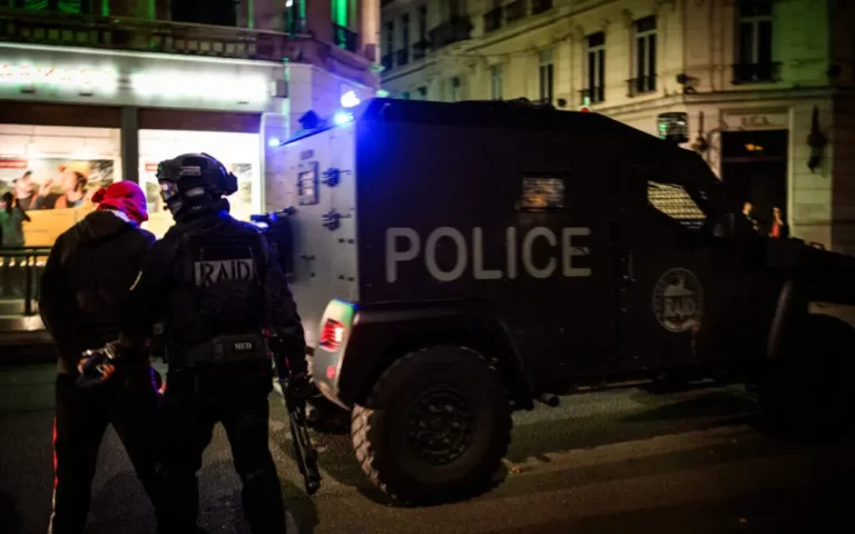 Pourquoi des policiers du RAID sont-ils intervenus ce mardi à Vénissieux ?