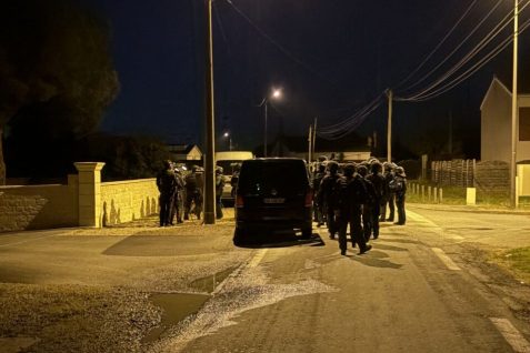 Après plusieurs mois d&rsquo;enquête, les policiers basques découvrent une énorme escroquerie aux faux lingots d&rsquo;or.