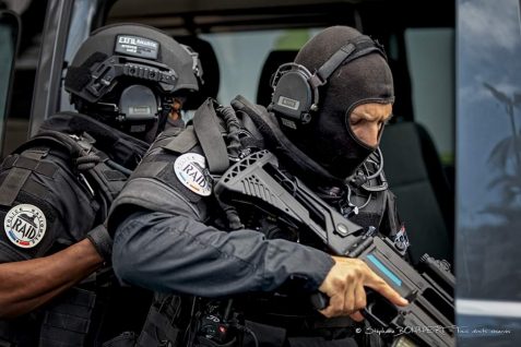 “Une belle affaire dans la lutte antidrogue” : 4 interpellations après une opération d’ampleur à Saint-Paul.