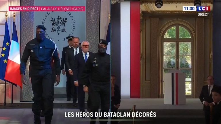 Remise de décoration collective aux forces de polices intervenues au Bataclan.